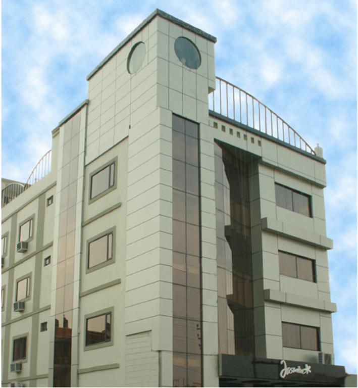 Hotel Jasmine Haridwār Esterno foto