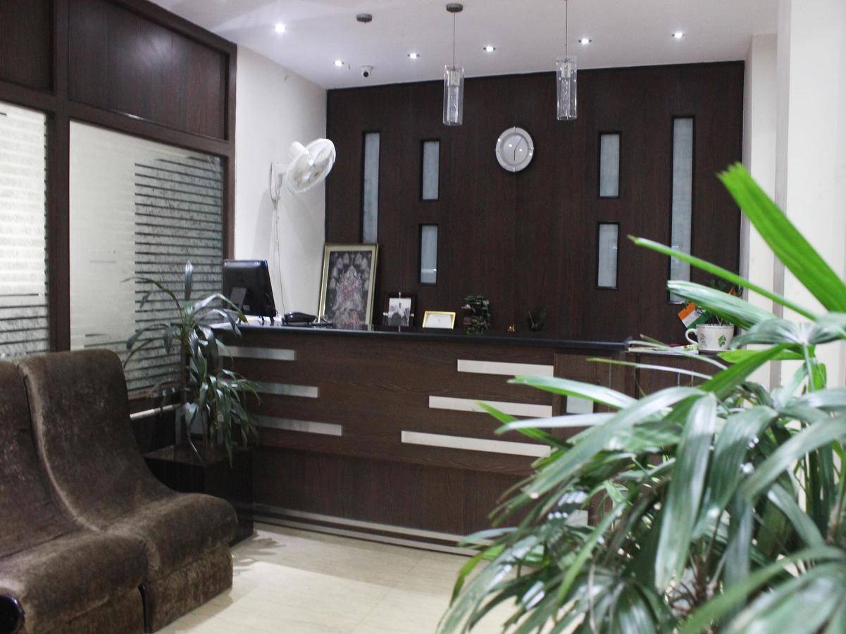 Hotel Jasmine Haridwār Esterno foto